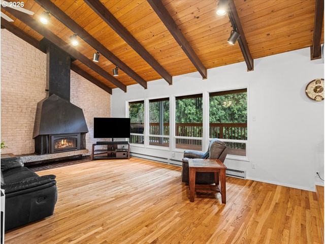 3088 Se CAMWAL Dr, Hillsboro, OR 97123