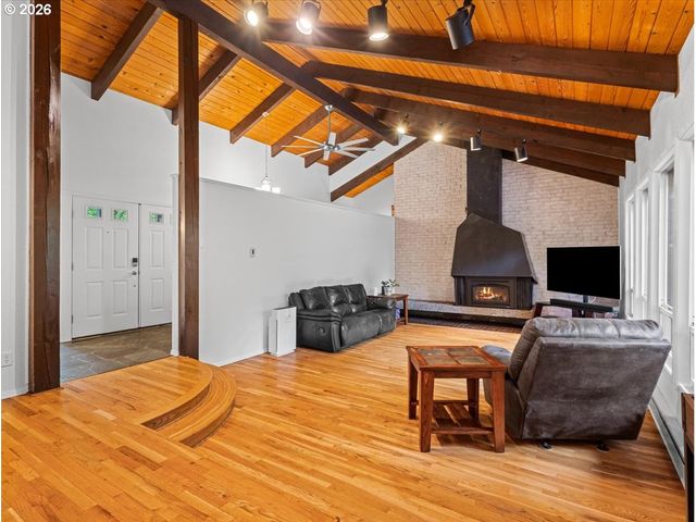 3088 Se CAMWAL Dr, Hillsboro, OR 97123