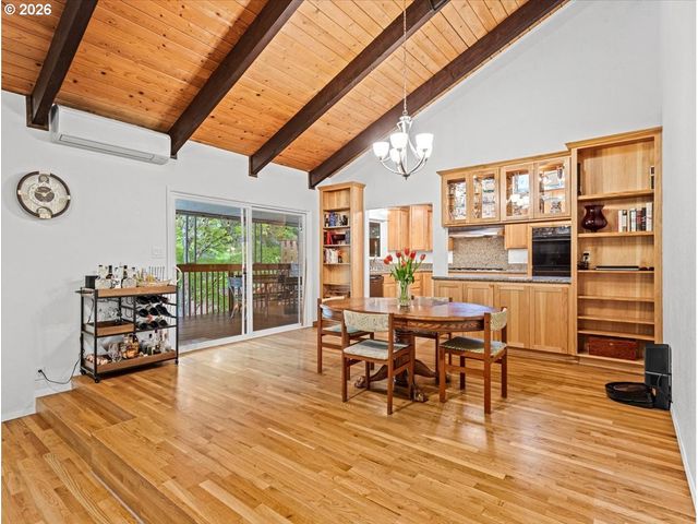 3088 Se CAMWAL Dr, Hillsboro, OR 97123