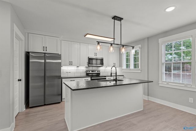 401 E Clinton Avenue 3, Huntsville, AL 35801