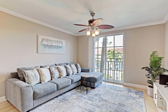 630 S Sapodilla Avenue S 321, West Palm Beach, FL 33401