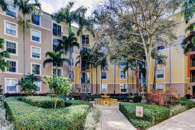 630 S Sapodilla Avenue S 321, West Palm Beach, FL 33401
