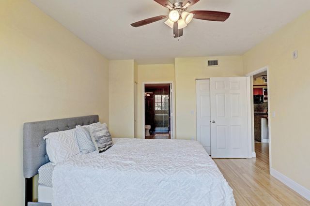630 S Sapodilla Avenue S 321, West Palm Beach, FL 33401
