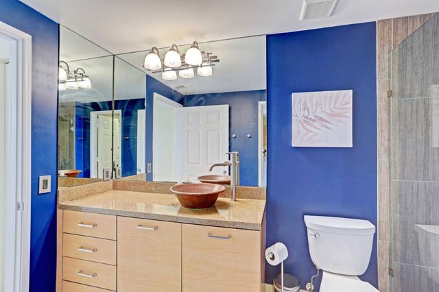 630 S Sapodilla Avenue S 321, West Palm Beach, FL 33401