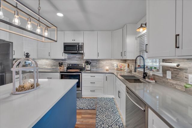 2222 Tindell Ln, Columbia, TN 38401