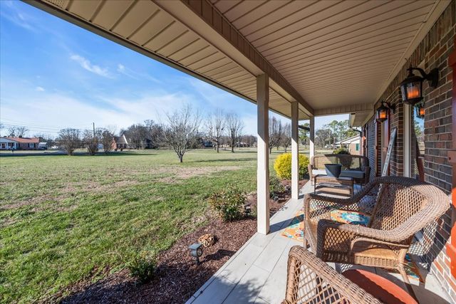 2222 Tindell Ln, Columbia, TN 38401