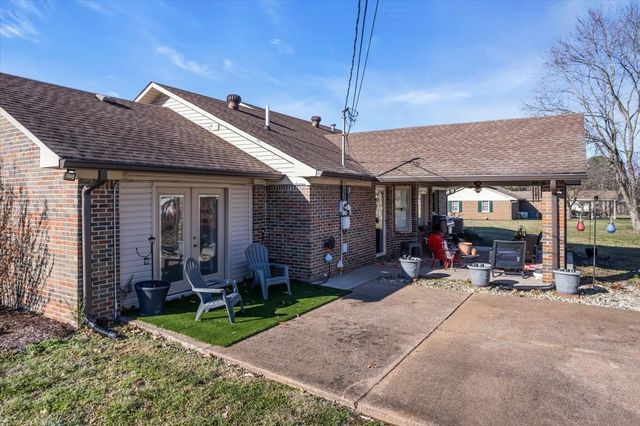 2222 Tindell Ln, Columbia, TN 38401