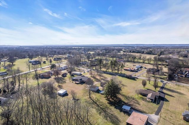 2222 Tindell Ln, Columbia, TN 38401