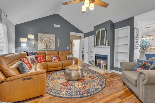 2222 Tindell Ln, Columbia, TN 38401