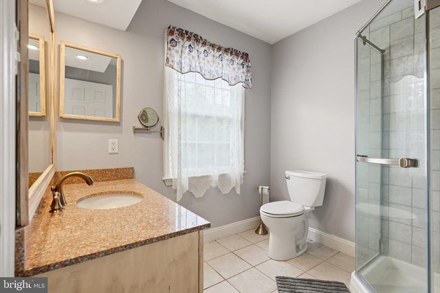 18 OXFORD DR, Sewell, NJ 08080