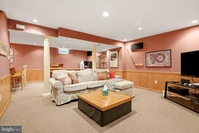 18 OXFORD DR, Sewell, NJ 08080