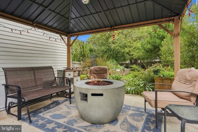18 OXFORD DR, Sewell, NJ 08080