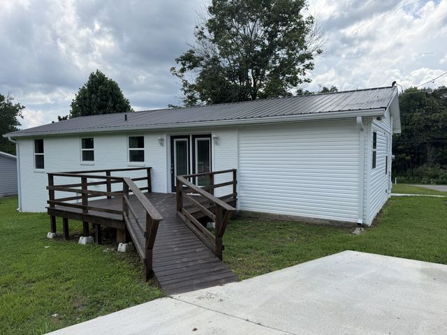 1102 Short Mountain Rd, Mcminnville, TN 37110