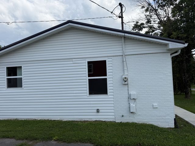 1102 Short Mountain Rd, Mcminnville, TN 37110