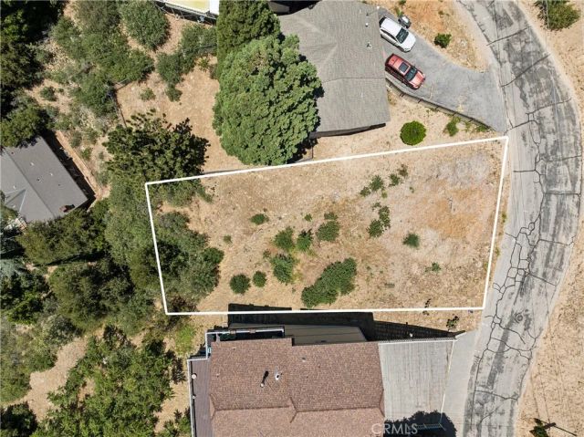 402 Darfo, Crestline, CA 92325