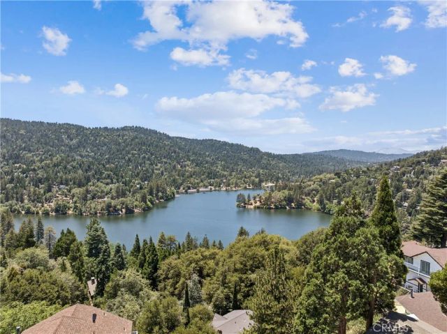 402 Darfo, Crestline, CA 92325