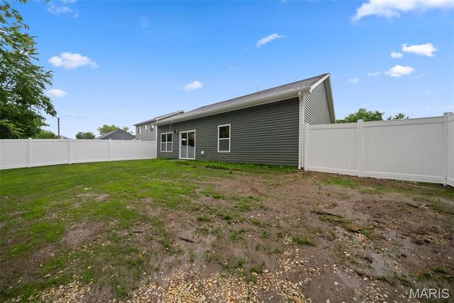105 Jimmy H Drive, Jonesburg, MO 63351