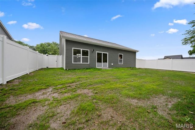 105 Jimmy H Drive, Jonesburg, MO 63351