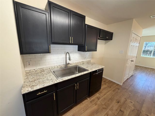 3812 Gordon Avenue, Fort Worth, TX 76110