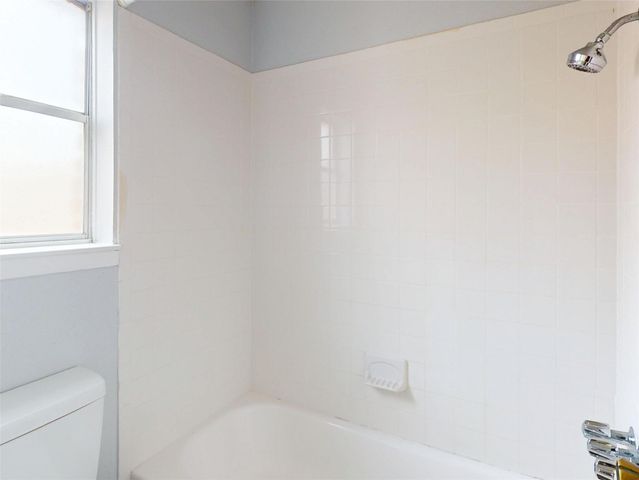 2711 Heritage Colony Drive, Webster, TX 77598