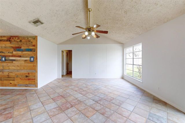 2711 Heritage Colony Drive, Webster, TX 77598