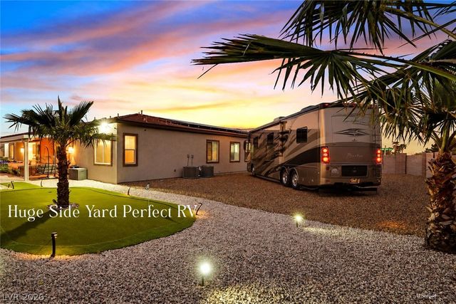 2689 Pioneer Estates Court, Las Vegas, NV 89117