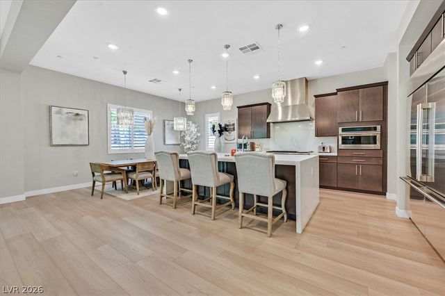 2689 Pioneer Estates Court, Las Vegas, NV 89117