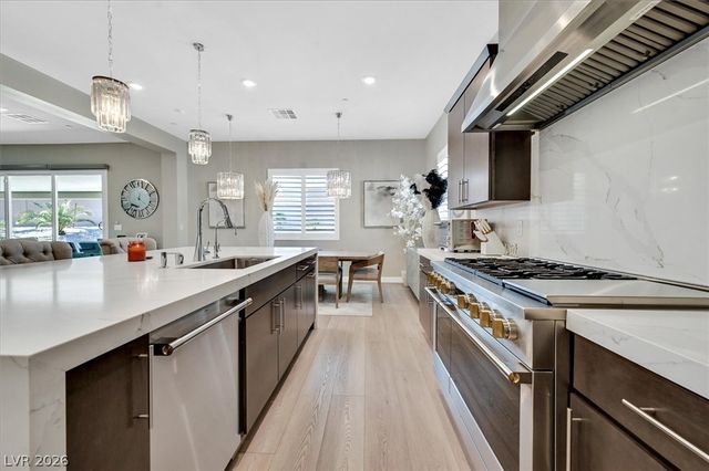 2689 Pioneer Estates Court, Las Vegas, NV 89117