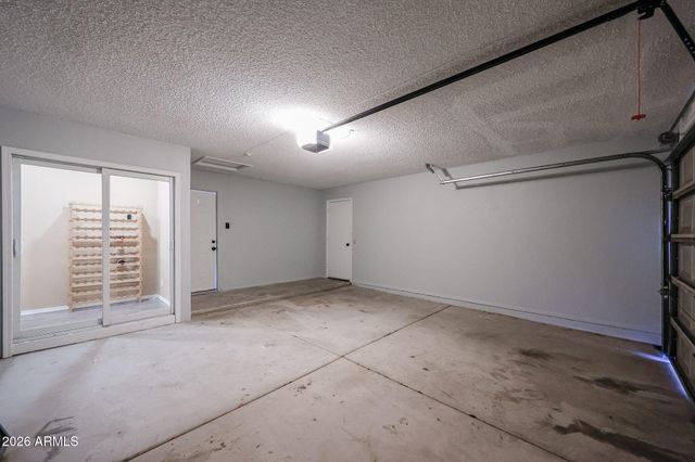 3951 E WALTANN Lane, Phoenix, AZ 85032