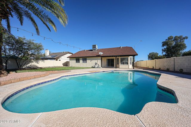 3951 E WALTANN Lane, Phoenix, AZ 85032