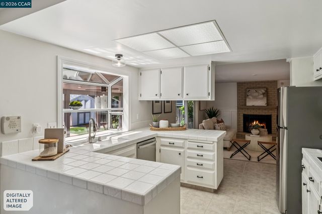 152 Regency Dr, Clayton, CA 94517