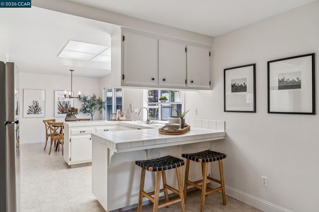 152 Regency Dr, Clayton, CA 94517