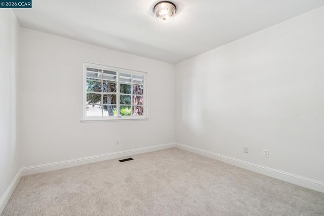 152 Regency Dr, Clayton, CA 94517