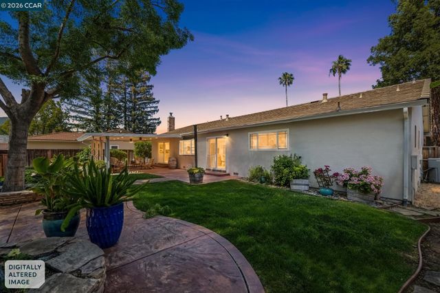 152 Regency Dr, Clayton, CA 94517