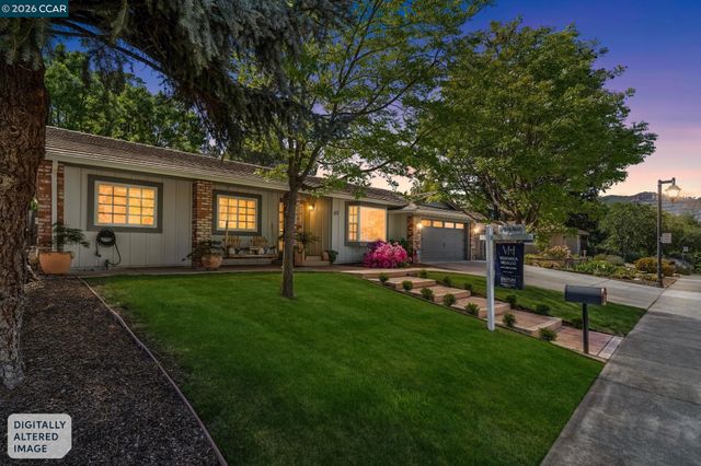 152 Regency Dr, Clayton, CA 94517