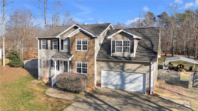 8190 Springbirch Drive, Stokesdale, NC 27357