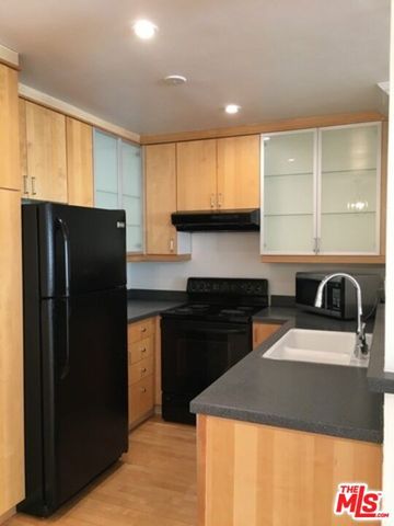 11750 W Sunset Boulevard 411, Los Angeles, CA 90049