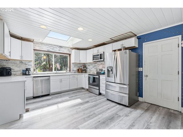 6337 Se BROWNLEE Rd, Milwaukie, OR 97267