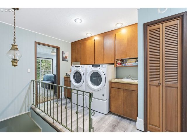 6337 Se BROWNLEE Rd, Milwaukie, OR 97267