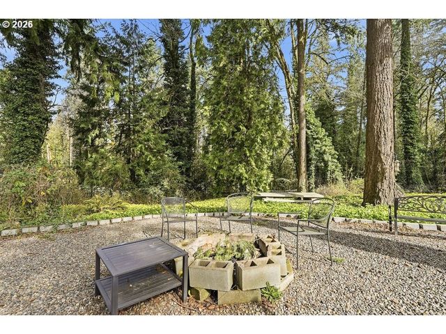 6337 Se BROWNLEE Rd, Milwaukie, OR 97267