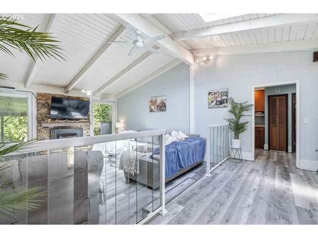 6337 Se BROWNLEE Rd, Milwaukie, OR 97267