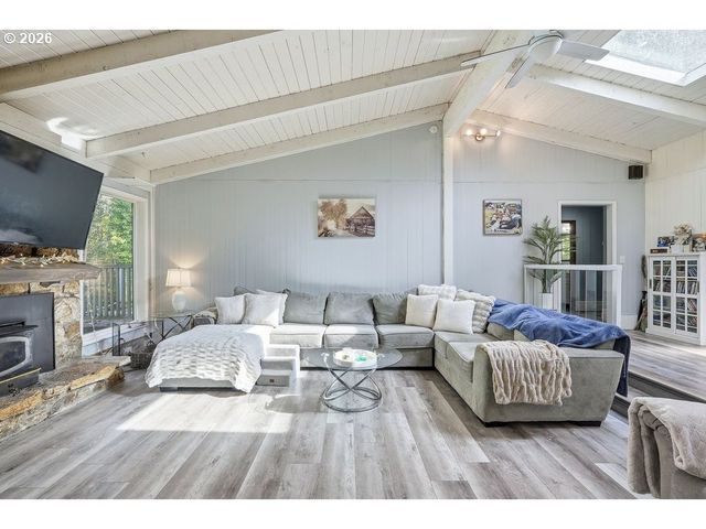 6337 Se BROWNLEE Rd, Milwaukie, OR 97267