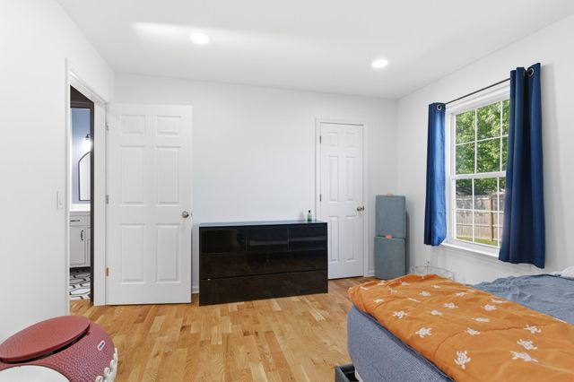 2068 Shawnee Ln, Greenbrier, TN 37073