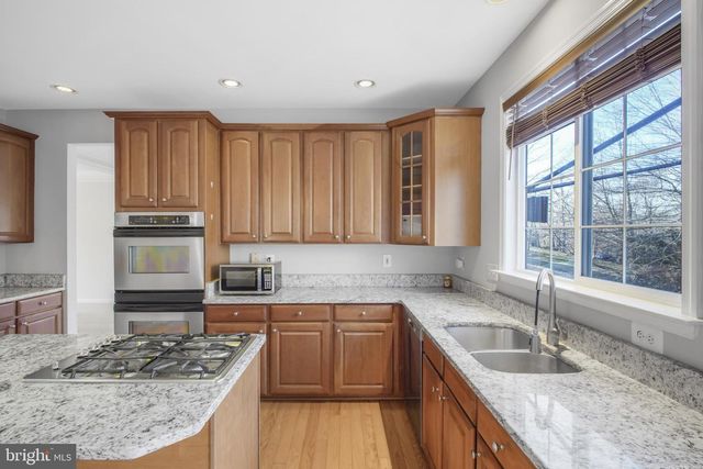 99 CRESTWOOD LN, Stafford, VA 22554