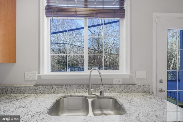 99 CRESTWOOD LN, Stafford, VA 22554