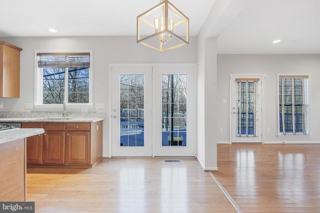 99 CRESTWOOD LN, Stafford, VA 22554