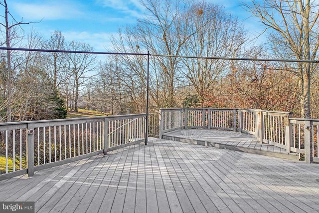 99 CRESTWOOD LN, Stafford, VA 22554