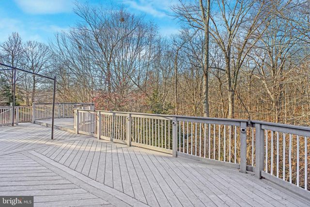 99 CRESTWOOD LN, Stafford, VA 22554