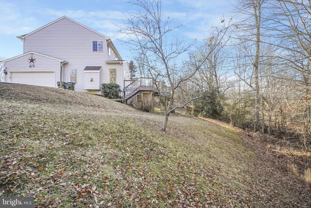 99 CRESTWOOD LN, Stafford, VA 22554