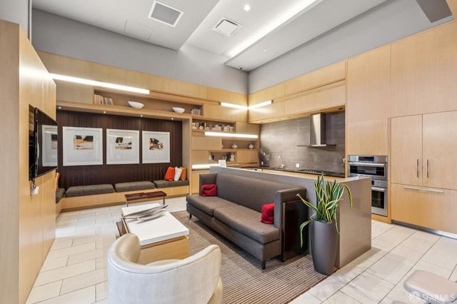 708 Long Bridge Street 816, San Francisco, CA 94158